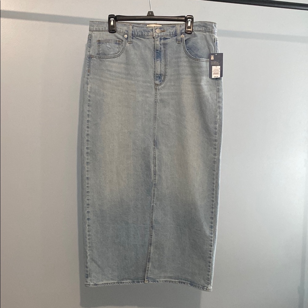 Universal Threads Light Blue Denim Skirt